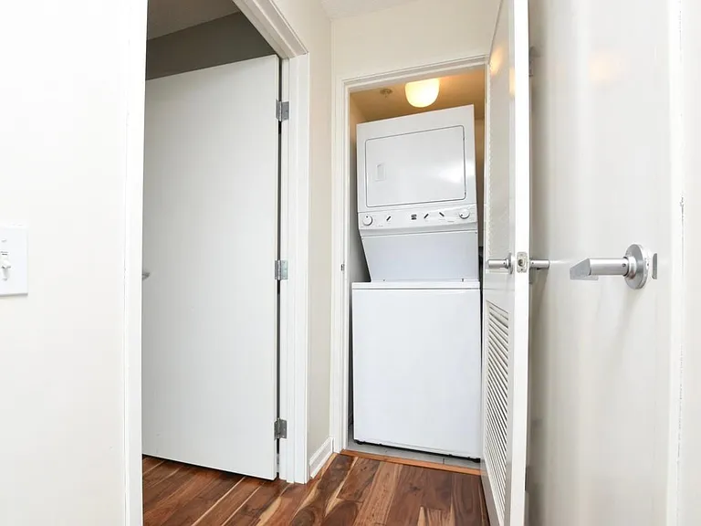 1720 Maple Ave #580 — Photo 11