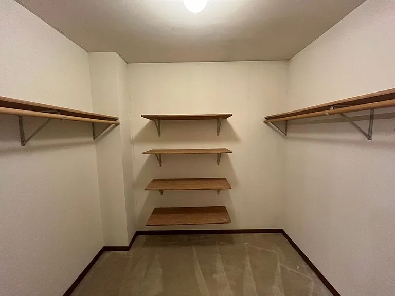 805 W Allman St — Photo 14