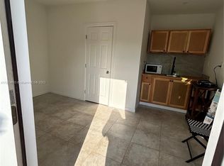 3084 NW 61st St #1, Miami, FL 33142