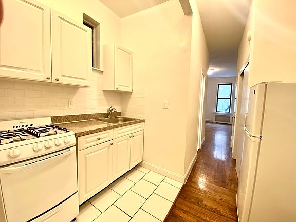 3rd image of 413 E 81st St APT 2B