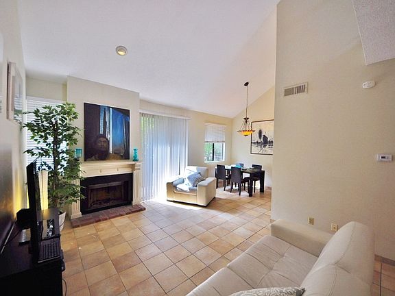 3rd image of 330 Cordova St Unit 312