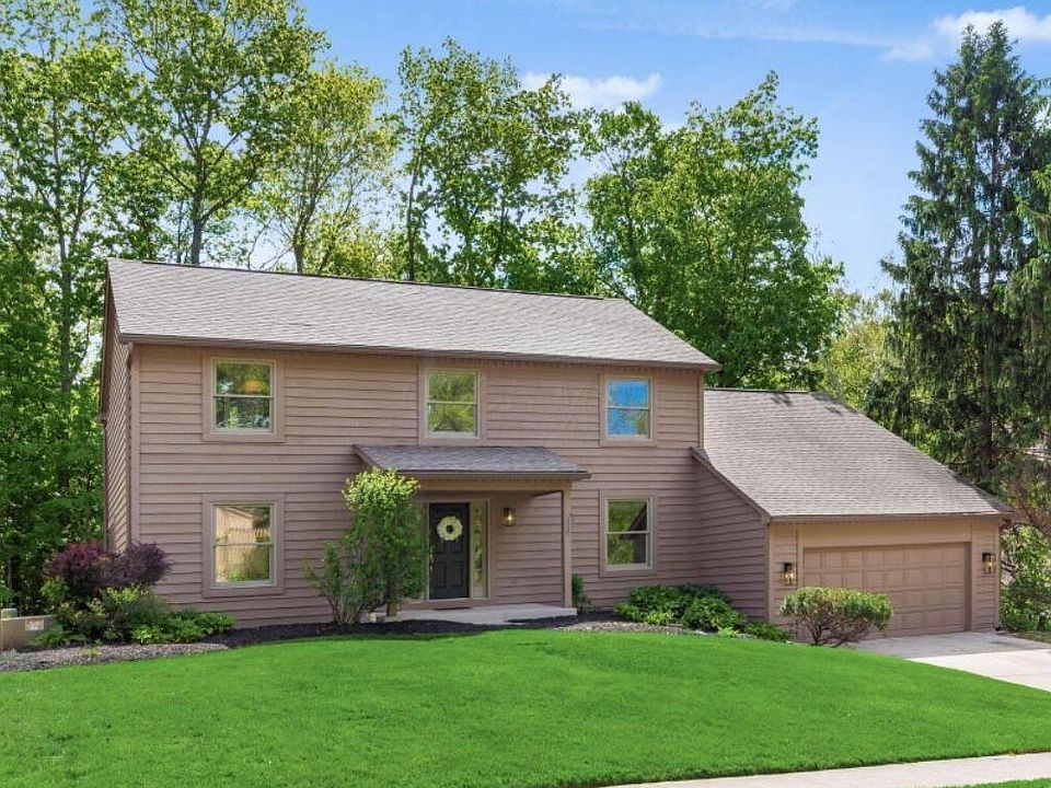 1st image of 288 Bruce Ct