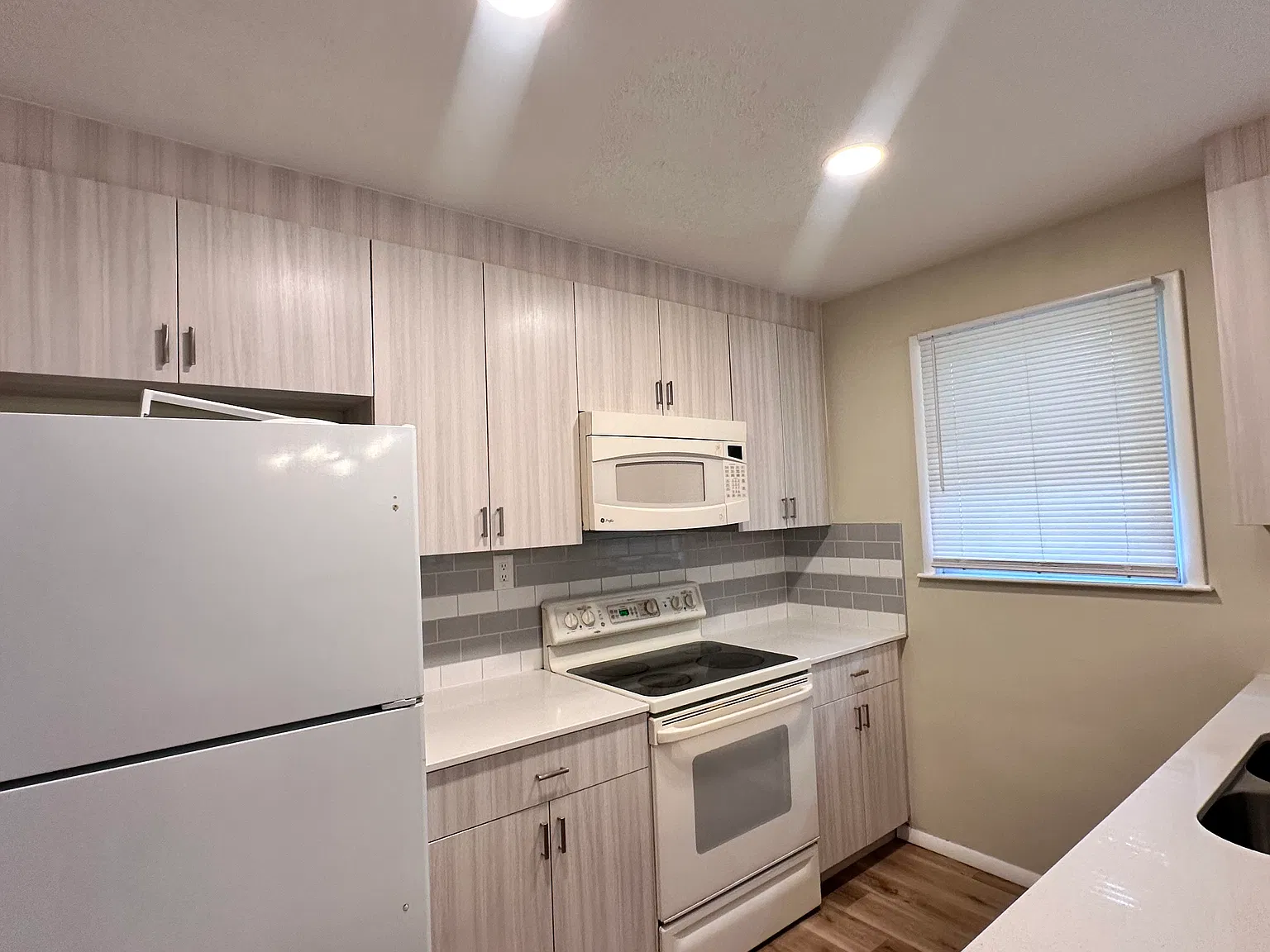 3 bed, 1392 sqft, $1,800 — Photo 3
