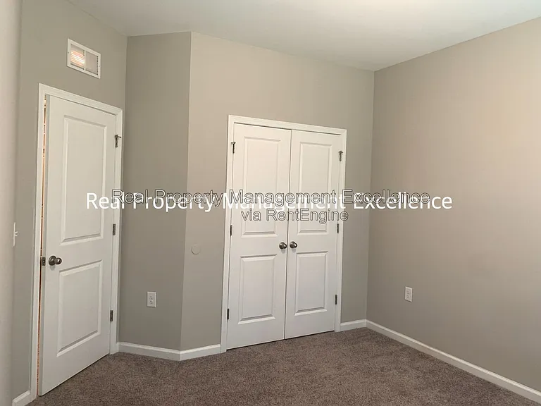 525 Historic Dr — Photo 17