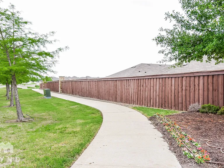 4025 Elderberry St — Photo 20