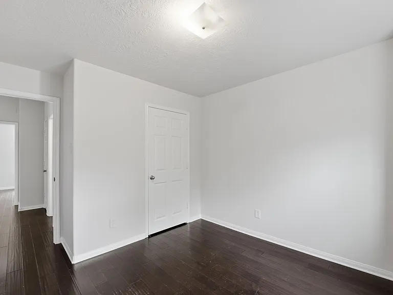 7519 Chathan Glen Ln — Photo 30