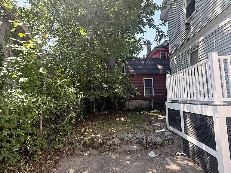 27 Lyndhurst St — Photo 12