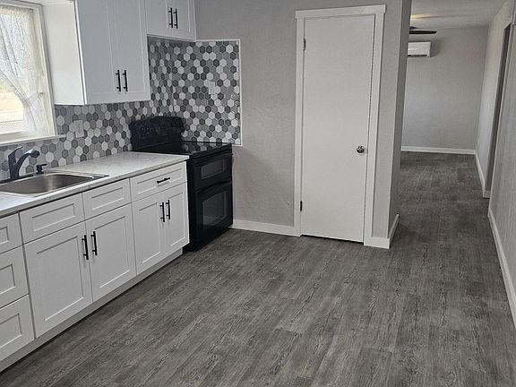 3rd image of 507 W NORMA Street