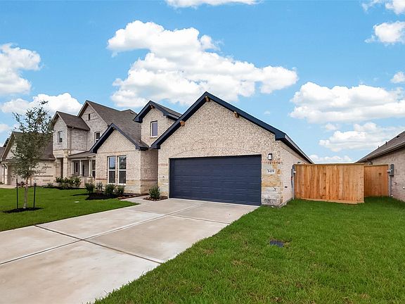 3rd image of 3419 Windmill Palm Dr