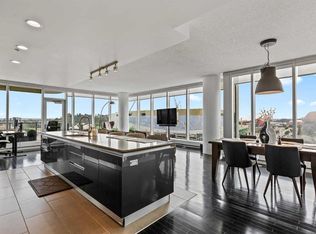 433 11th Ave SE #803, Calgary, AB T2G0C7