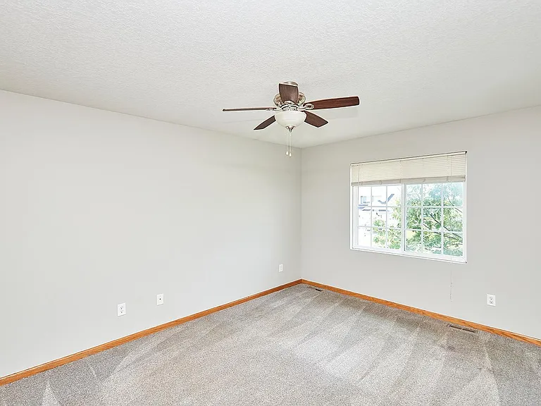 615 SE Prairie Park Ln — Photo 13