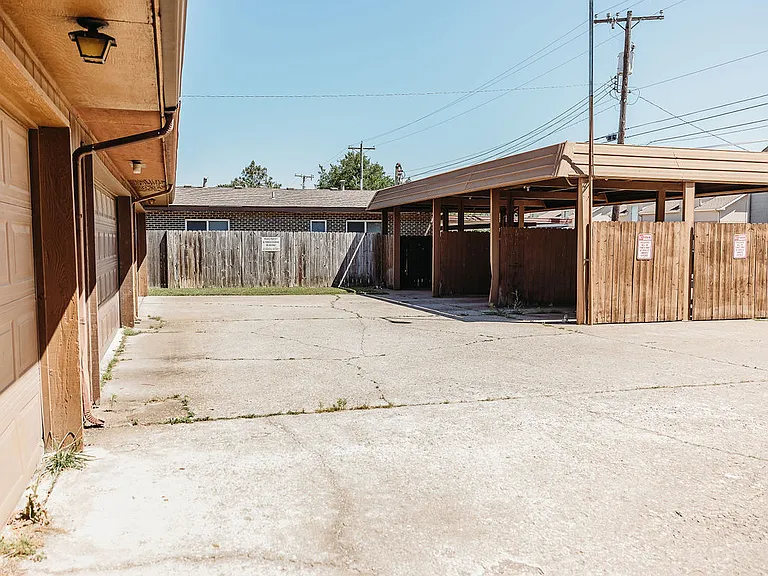 426 S Shawnee Ave — Photo 11