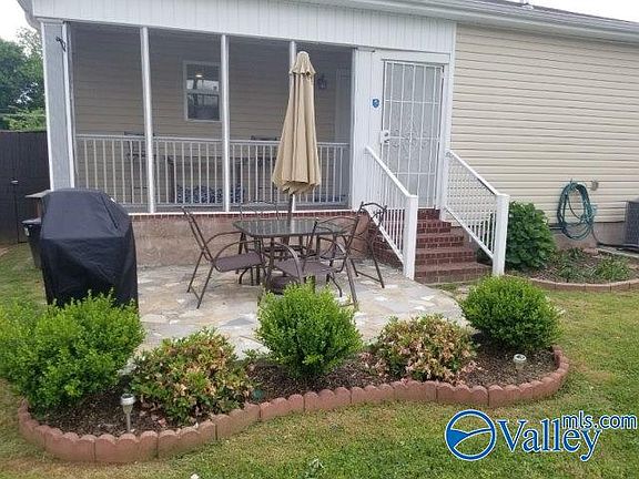 2nd image of 2810 Barbara Dr NW