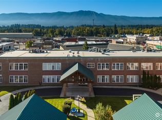 202 E 3rd St APT 201, Cle Elum, WA 98922