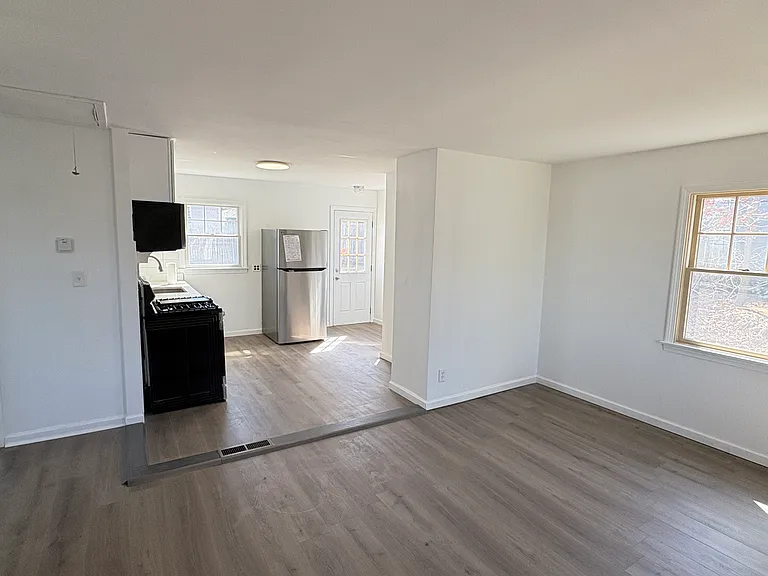 12 Barbara Ln — Photo 9