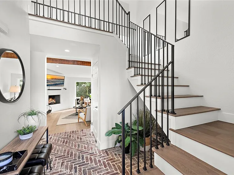 12628 Newport Ave — Photo 2