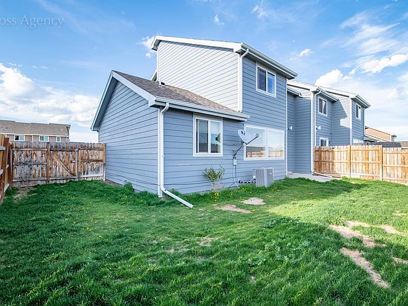 2nd image of 1251 Meadow Ln
