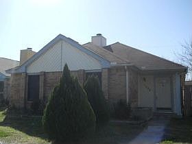 1st image of 2322 Markland St