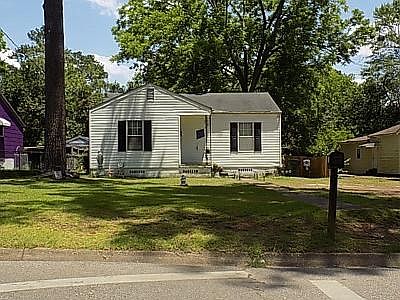 2nd image of 1304 Greenwood Dr