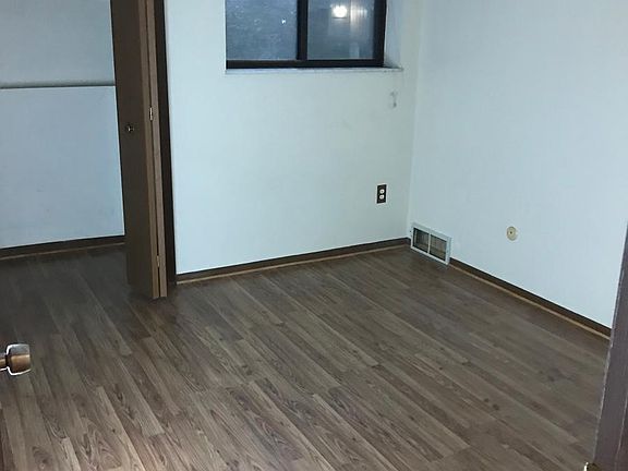 5th image of 1680 Windmill Ln #145