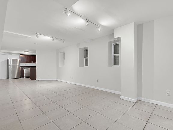 2nd image of 524 W 123rd St APT B1