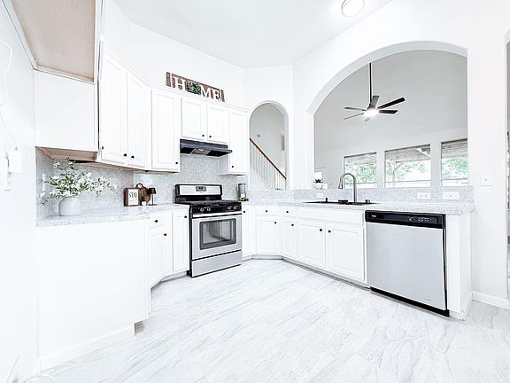 5th image of 26743 Cypresswood Dr
