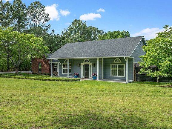 4th image of 1710 Steele Rd