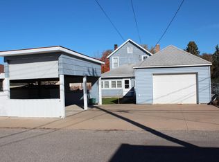 309 N 1st St, La Crescent, MN 55947