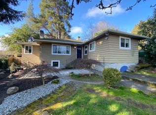 4219 5th Ave NE, Seattle, WA 98105