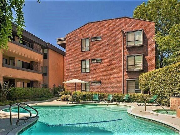 2nd image of 700 S Lake Ave APT 207