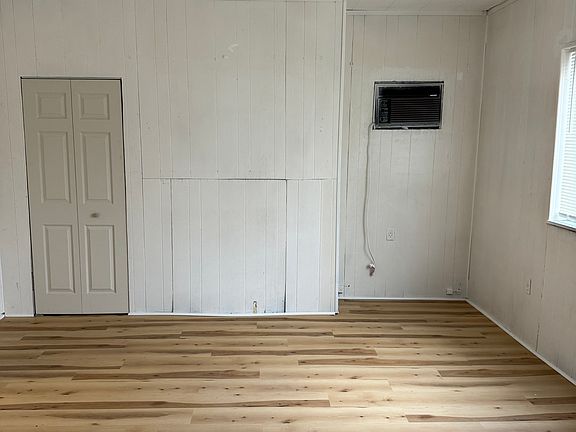 4th image of 2929 Frederick St
