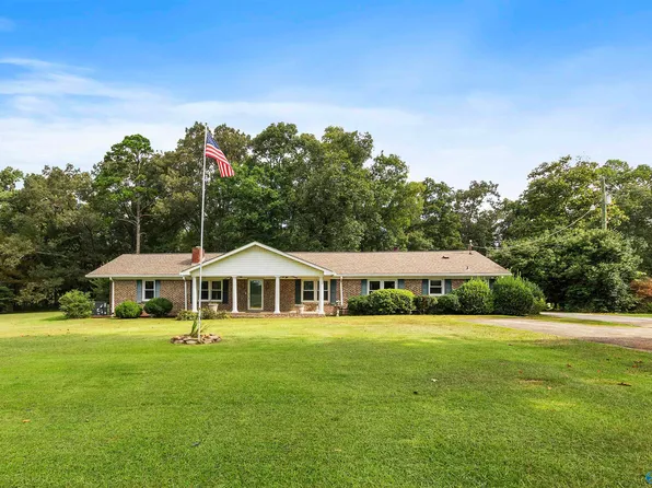 247 Willow Tree Ln, Union Grove, AL 35175