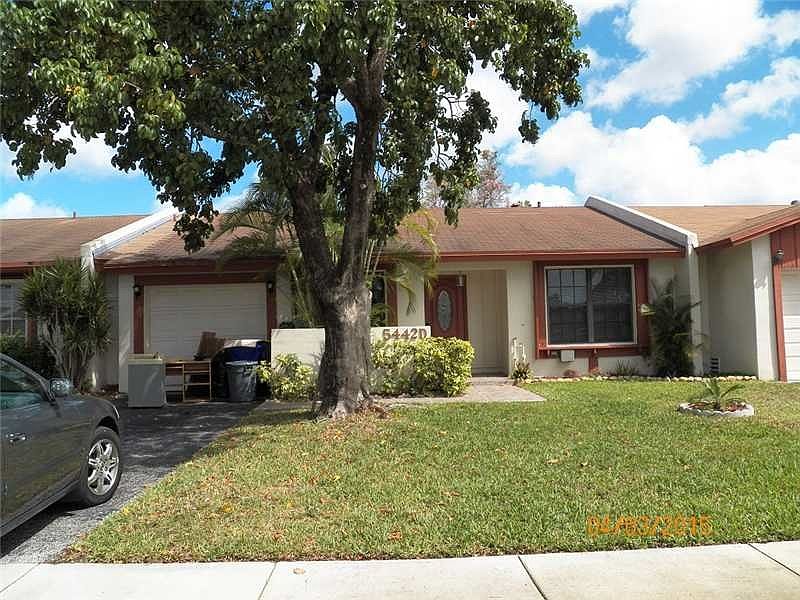 1st image of 5442 Lakewood Cir S APT C