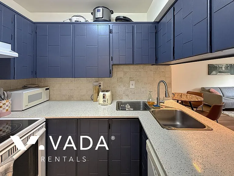721 Hamilton St #201 — Photo 6