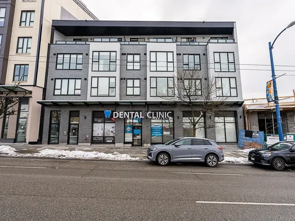 3050 Kingsway #406, Vancouver, BC V5R 5J7