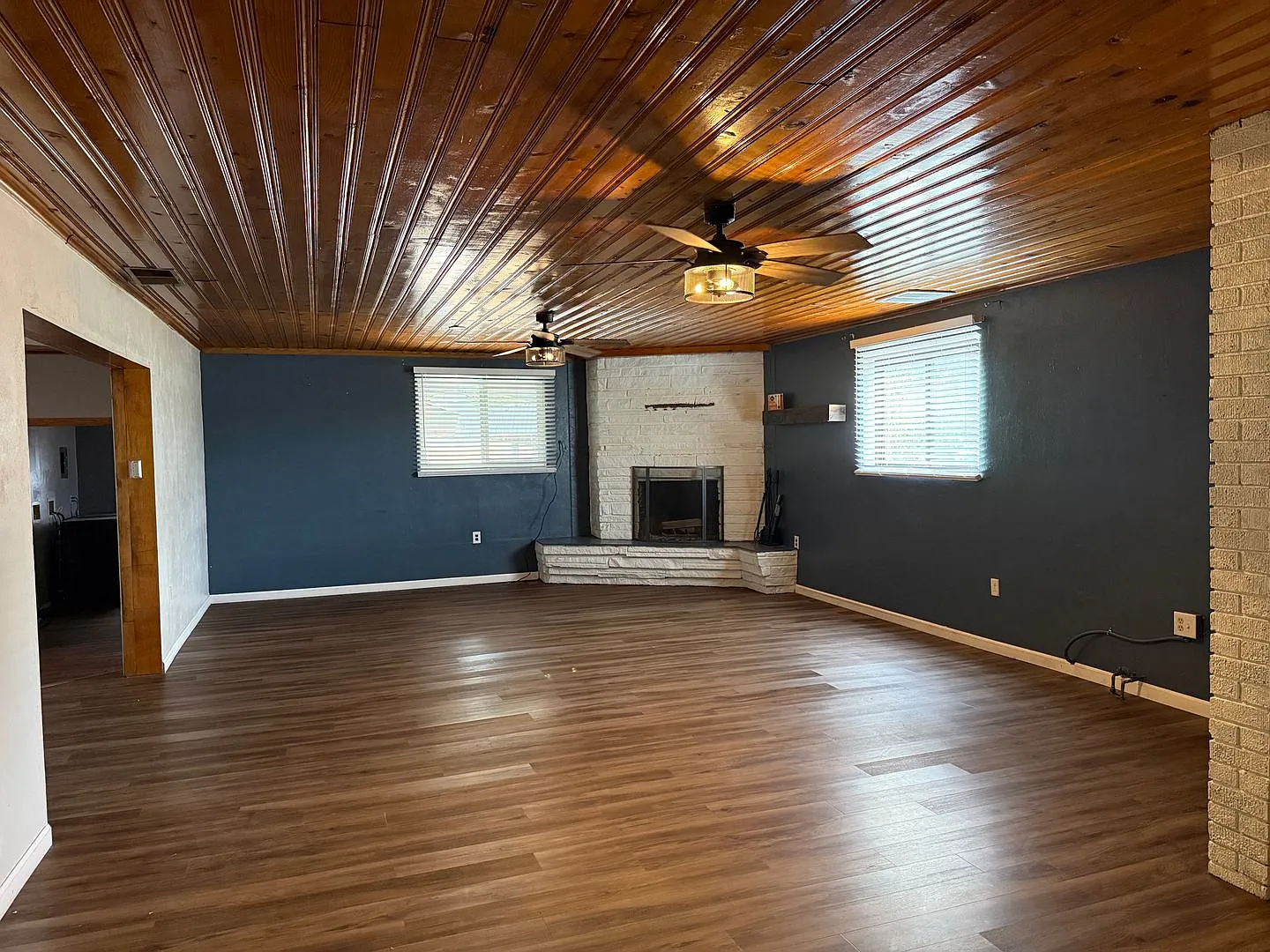 North Valley 4 Bedroom 2 Bath — Photo 4