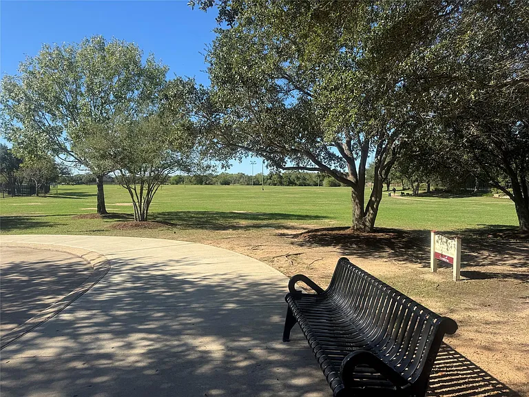 2827 Fair Chase Dr — Photo 44