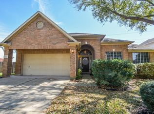 615 Crestridge Dr, Sugar Land, TX 77479