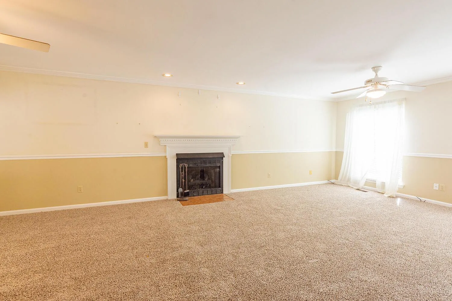 6508 Harbor View Dr — Photo 3