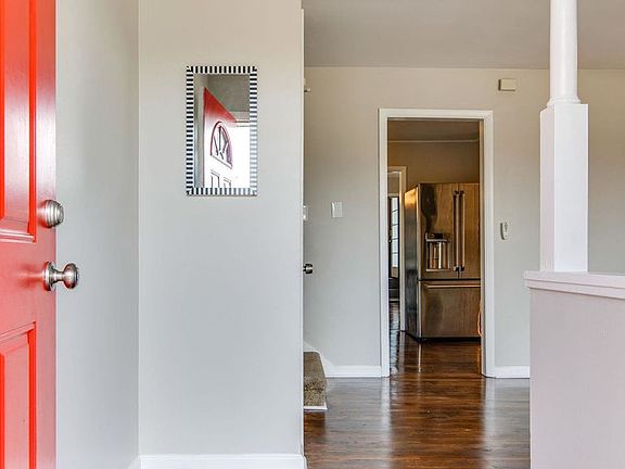 3rd image of 2723 Mossdale Dr