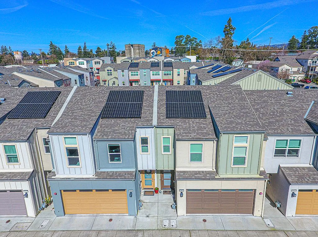 39 Briar Bush Way photo 1