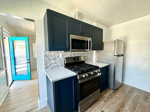 3rd image of 279 Redondo Ave #A