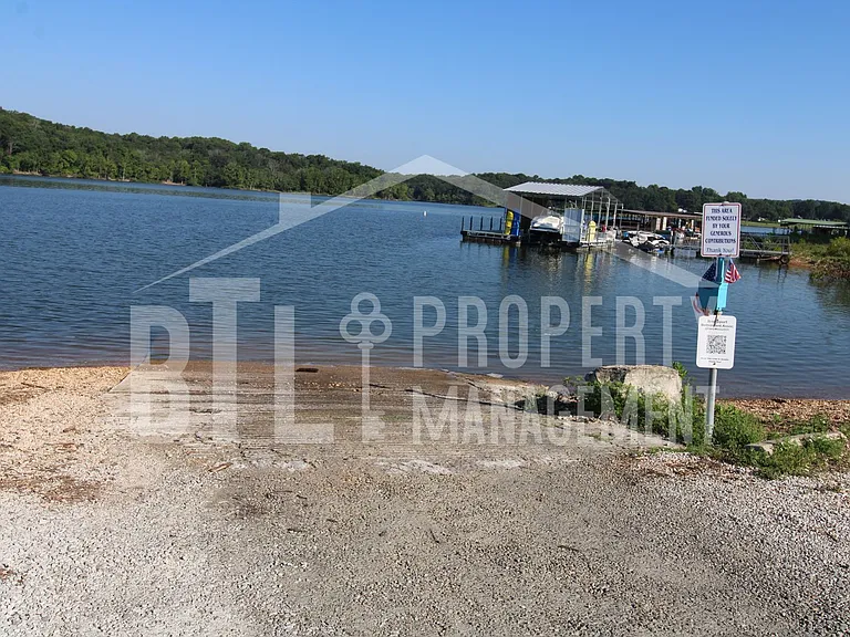 12 Lakehaven Dr — Photo 17