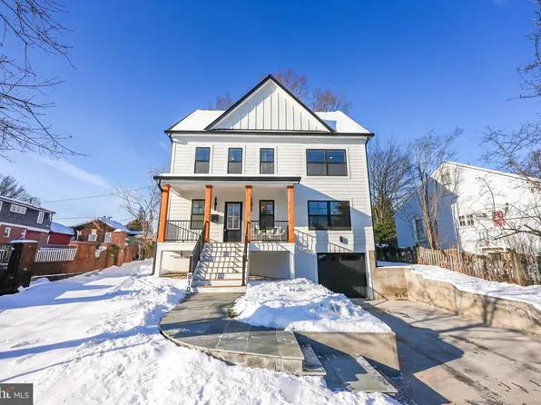 810 N Abingdon St, Arlington, VA 22203