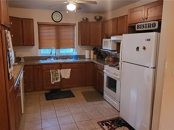 4th image of 4535 Center St