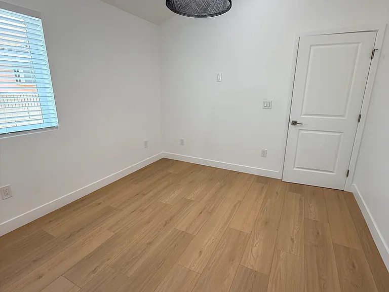 8531 Orange St — Photo 11