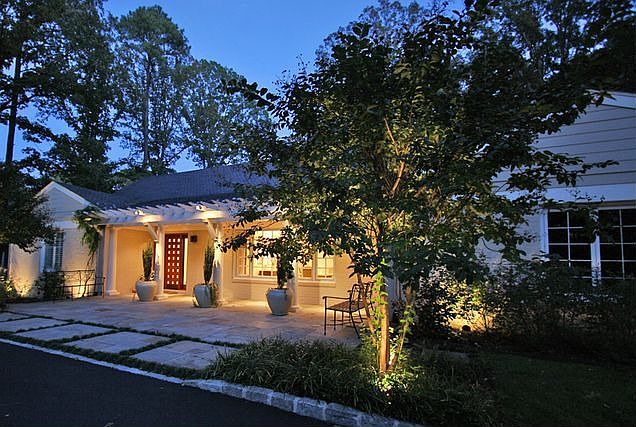 1st image of 403 Walsing Dr