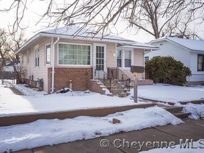 611 E 8th St, Cheyenne, WY, 82007