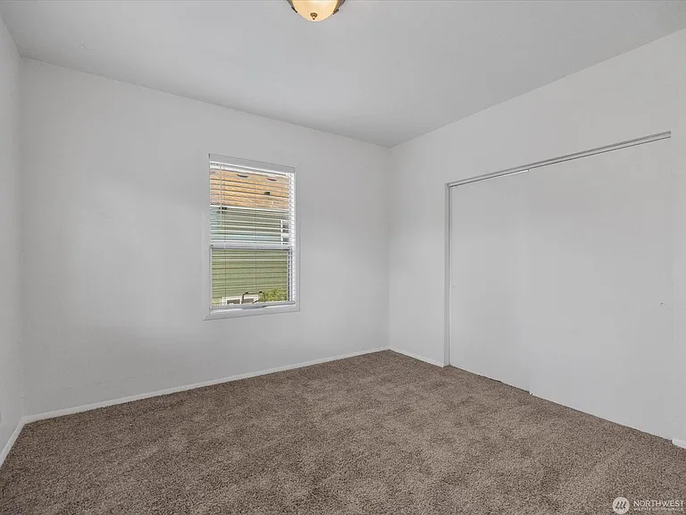 2431 Pine St #A — Photo 11