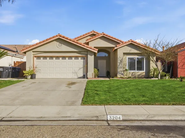 3204 S Cain Street, Visalia, CA 93292